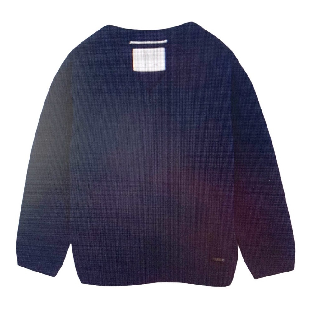 NWT. Zara Boys Basic V-neck Knit Sweater. Size 8.